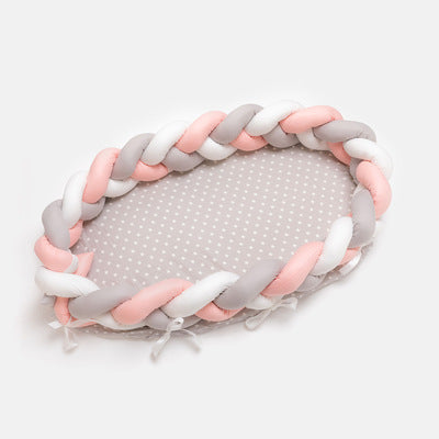 reducteur-de-lit-tresse-rose-blanc-gris-50-90-15-cm