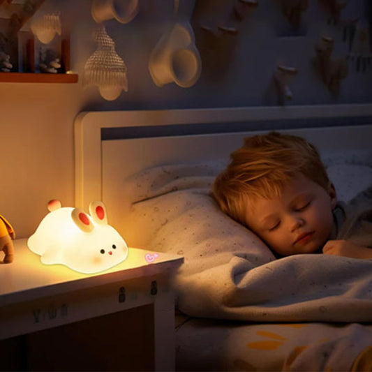 veilleuse-bebe-illumine-la-nuit-de-bebe